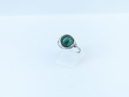 Anello in Acciaio con Giada (su misura)