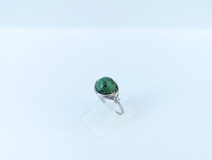 Anello in Acciaio con Zoisite (su misura)