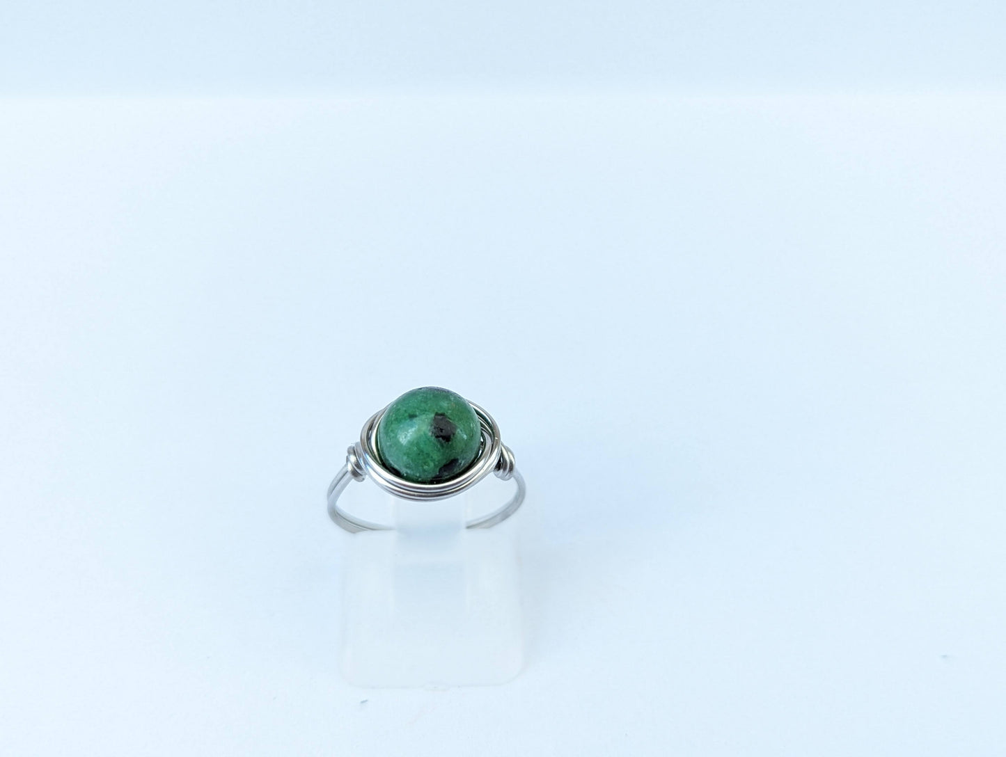 Anello in Acciaio con Zoisite (su misura)